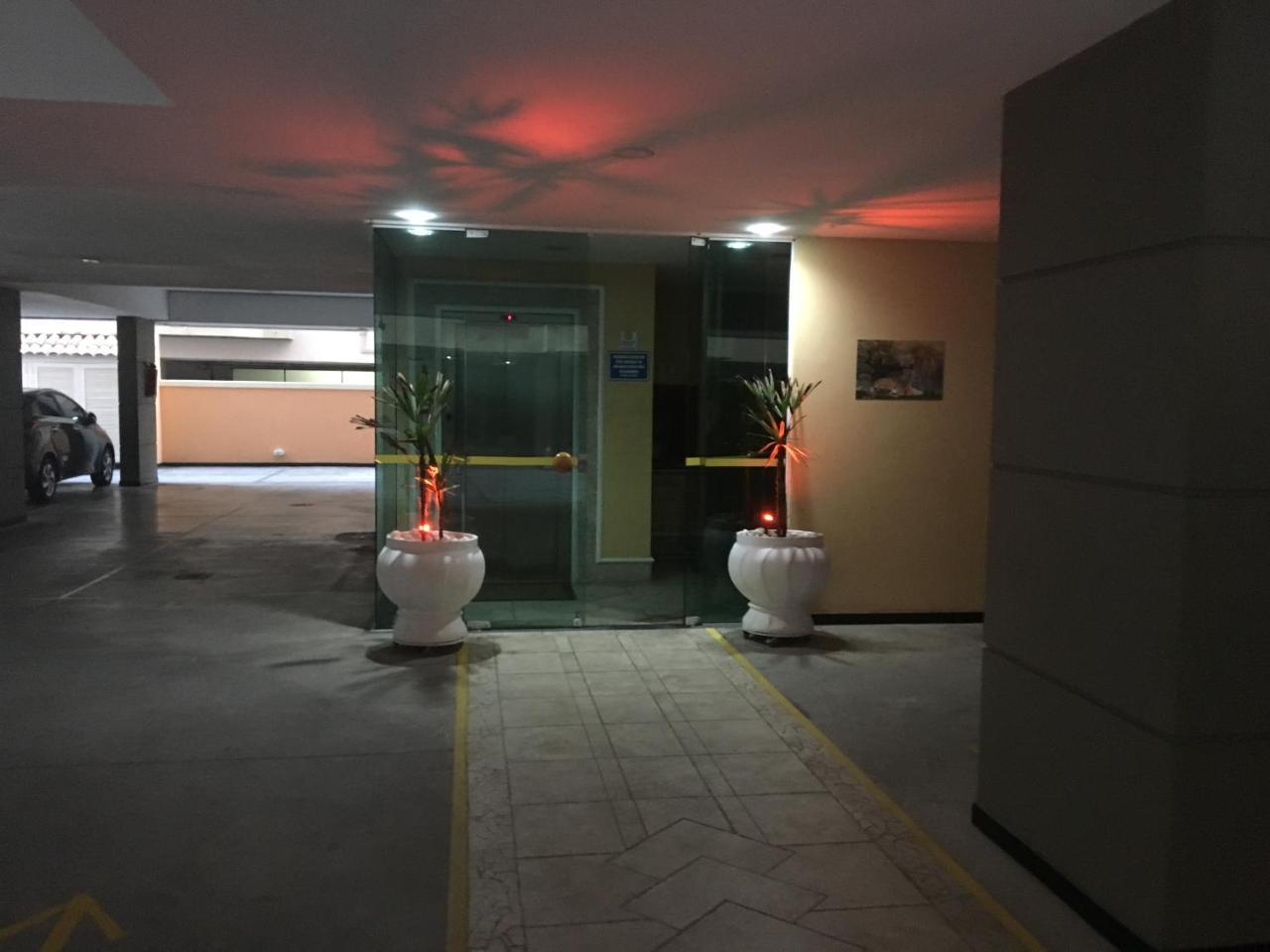 A 2 Minutos Da Praia, Na Prainha Em *